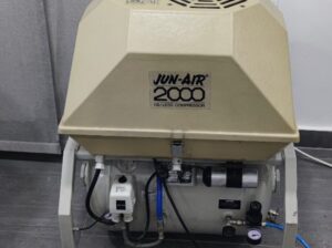 Stomatoloski kompresor JUN AIR 2000