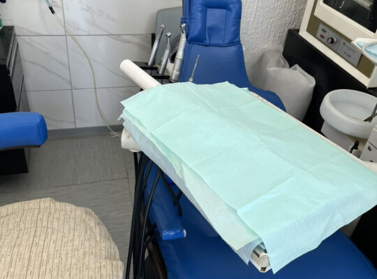 Na prodaju: kompletna stomatološka oprema