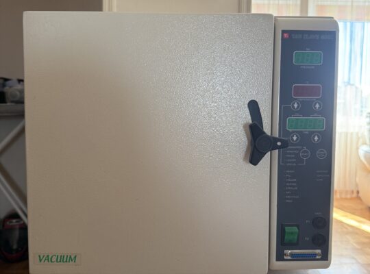 Sterilizator TAU CLAVE 3000